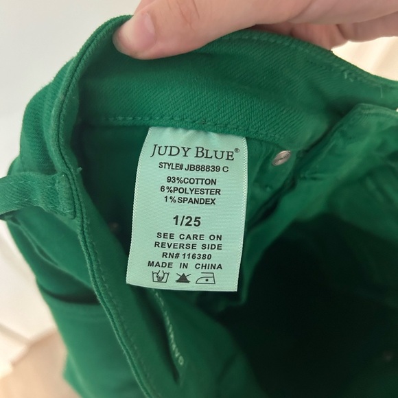 Judy Blue High Rise Control Top Wire Leg Crop Jeans - Picture 5 of 5